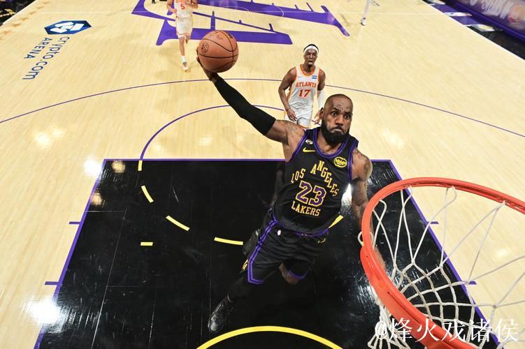 詹姆斯31+9+10东契奇27+12 湖人主场大胜老鹰 詹姆斯31+9+10东契奇27+12 湖人主场大胜老鹰